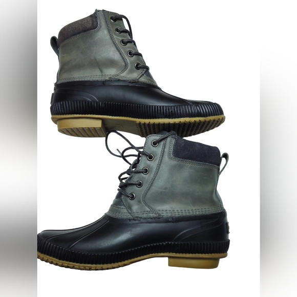 Men's Tommy Hilfiger TMCharlie Rain Boots - Size 9 Used/ Normal Wear and Tear - Picture 6 of 8